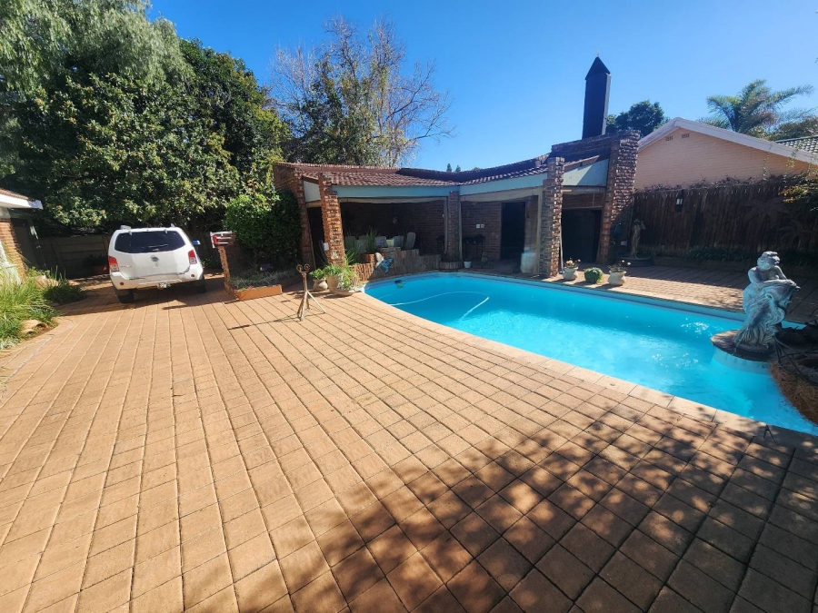 4 Bedroom Property for Sale in Fichardt Park Free State